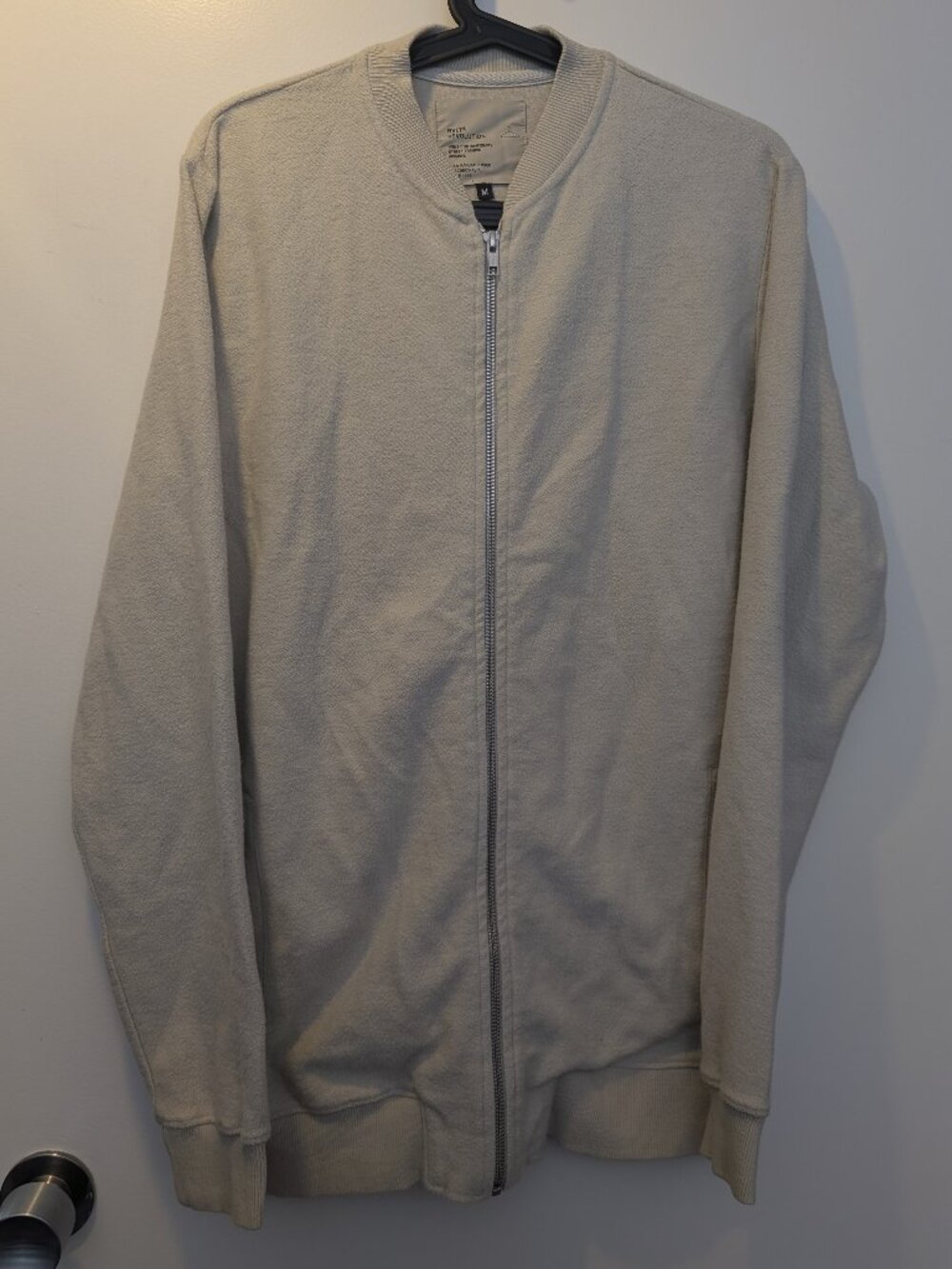 RVLT Revolution - Men's Size Medium - Lightweight Zip Up Jacket